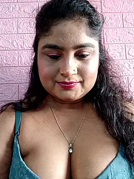 Pertunjukan Kamera Web hornyriyanka