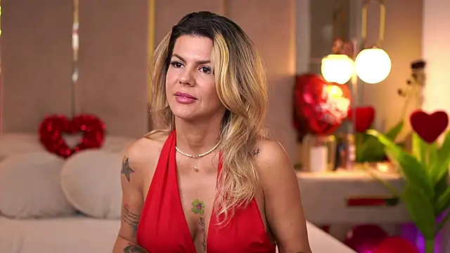 CamilaStarr: онлайн-секс-чат