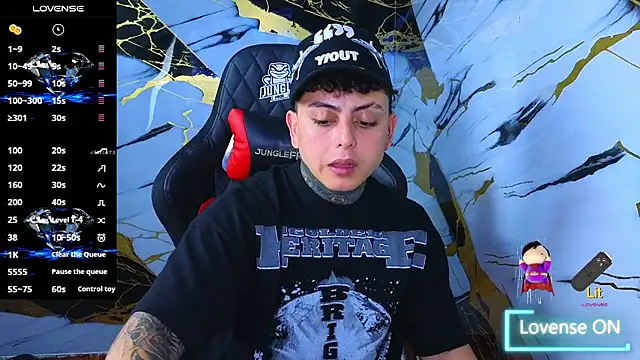 Kevin22_222n Live XXX chat