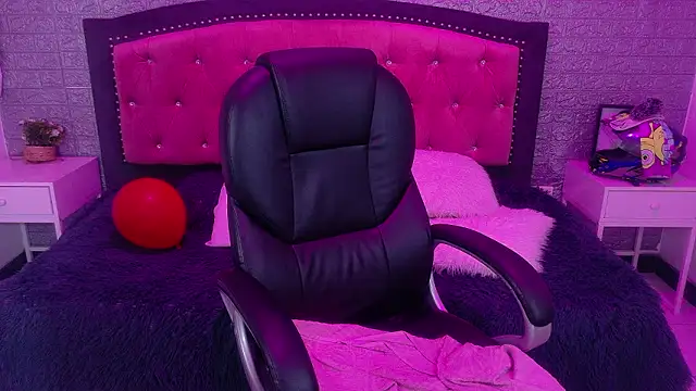 Natalie_loffreda: απευθείας συνομιλία ΧΧΧ