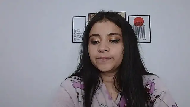 ValerieLove_ Chat XXX in diretta