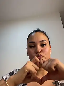 FOX_LATINA Live XXX-Chat