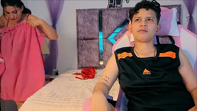 lesbian_Leslie_y_Alizon Chat XXX live