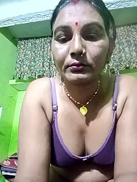 Pertunjukan Kamera Web YOURFIVAA