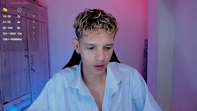 Chat XXX en directo de tylernova