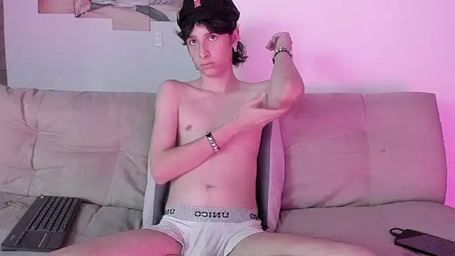 Chat XXX en directo de cirosky_elchicopolla