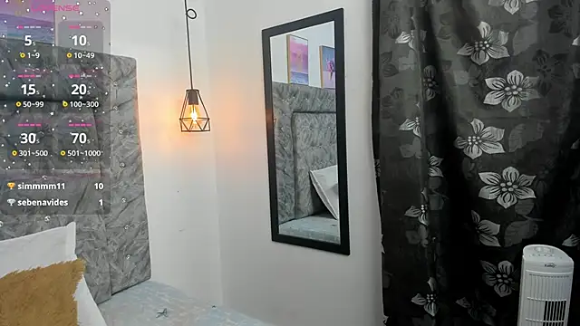 Chat +18 de Natalye_23 ao vivo