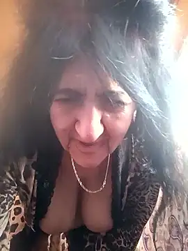 Chat +18 de Lovely_Lori ao vivo