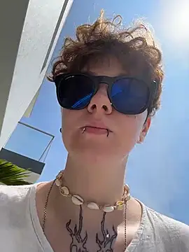 IceMurn Webbikameraesitys