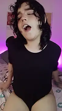 Daniellesins1 Chat XXX in diretta