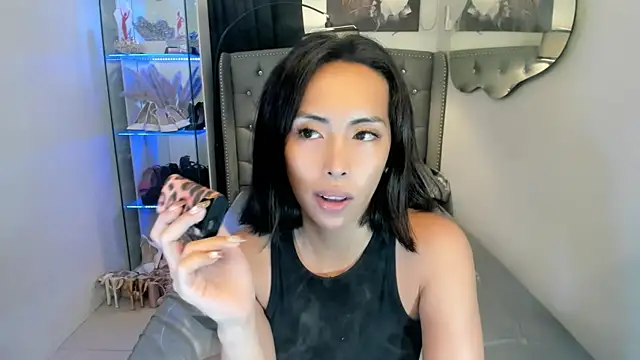 reighnempress Show Webcam