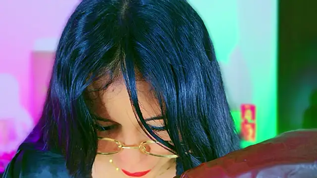 แชท XXX สดของ CharlootteEvans