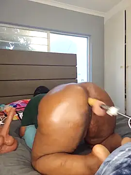 Pertunjukan Kamera Web Kinkyphatass