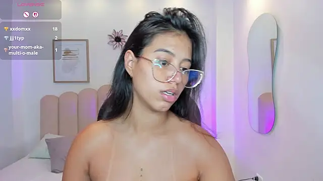 Chat XXX ao vivo de raven_stonee