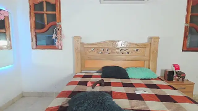 bratz_glloe Chat XXX live