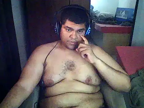 chubbygamer26 Adlı Modelin Canlı XXX Sohbeti