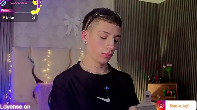 boyfox_tay Webcamshow