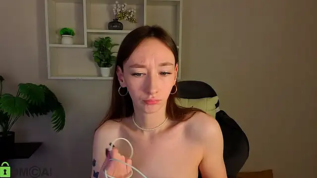 Miche1le_Allenne élő XXX-chatje