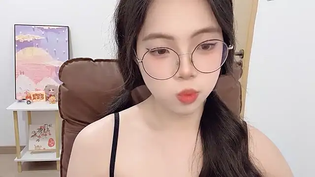 Dawn-2 élő XXX-chatje