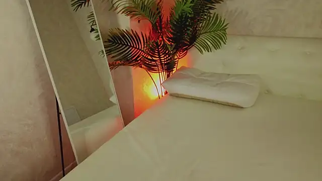 XXX chat uživo modela Bella_McKenzie