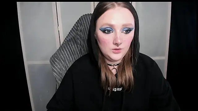 XXX chat uživo modela YourDyingBride