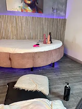 Chat +18 de Saracooper__ ao vivo