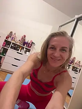 Faiiry_ Chat XXX in diretta