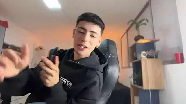 Sebastian_Reed's Live XXX Chat