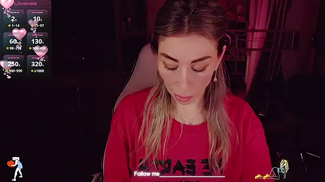 AnnieGOld_ Chat XXX live