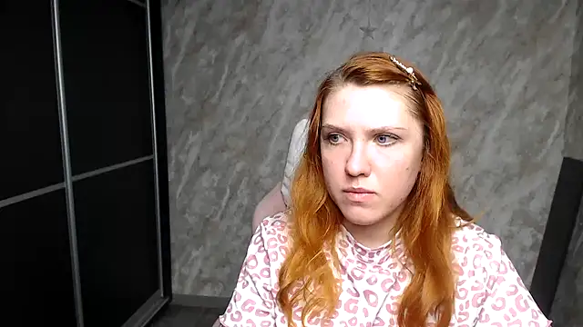 Chat +18 de Reginasmilee ao vivo