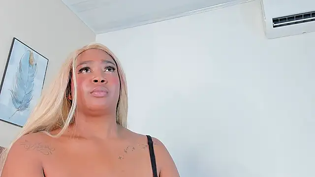 Niicol_Jenner Adlı Modelin Web Kamerası Şovu