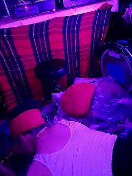 AllucyLu's Webcam Show