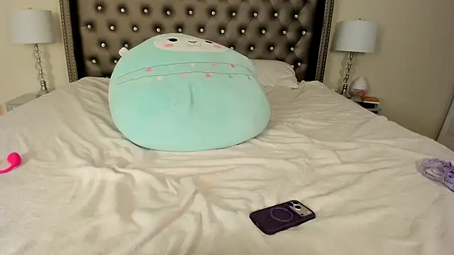 NadiaLyla – Live XXX-chat