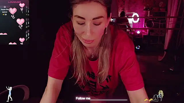 AnnieGOld_ – Live XXX-chat