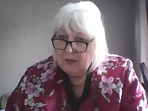 Alexia64231 即時 XXX 聊天