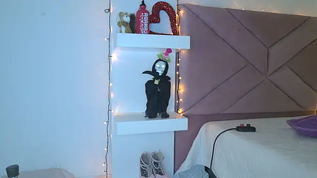 eva_sin18's Live XXX Chat