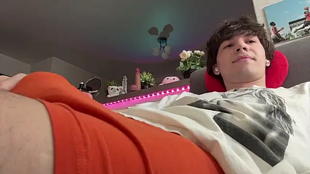 Jeremy1Scott 라이브 XXX 채팅