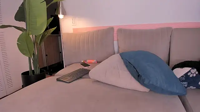 kitty_miaa live XXX chat