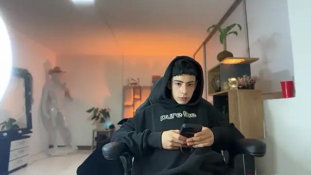 Sebastian_Reed – Naživo XXX chat