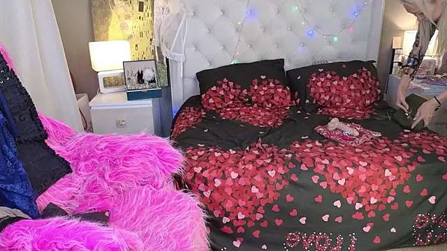 XXX chat uživo modela RoxalanaStar