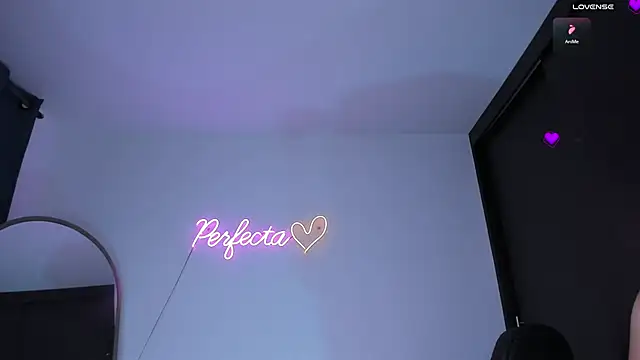 daniela_hornny live XXX chat