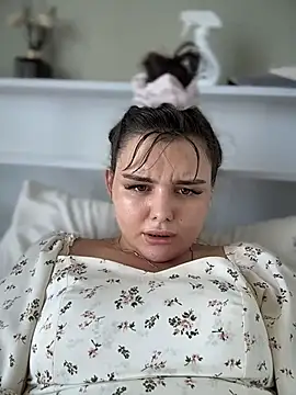 Chat +18 de NikaMur ao vivo