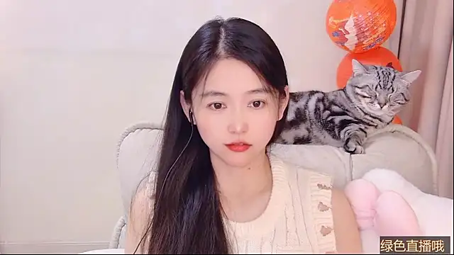 دردشة Coco-Sweetie الجنسية المباشرة