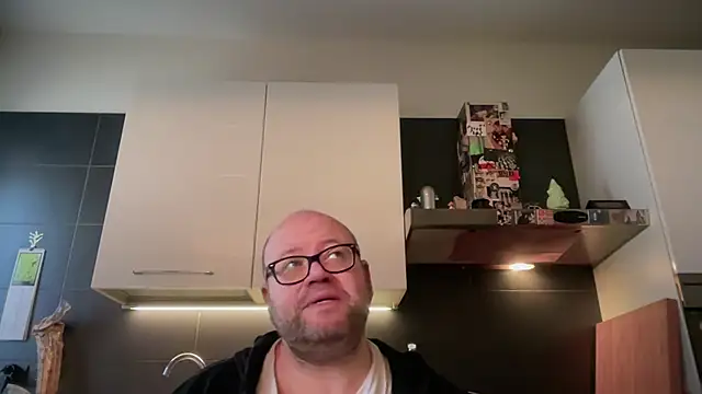 theitalianbear's Webcam Show