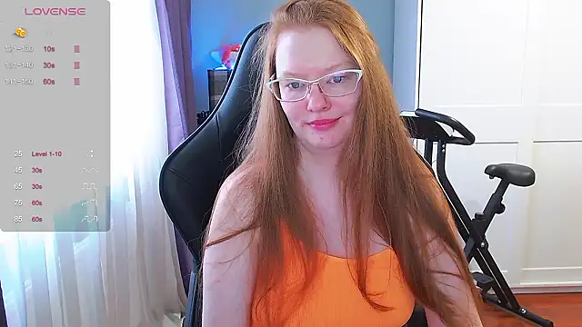 Chat +18 de Lady_Inari ao vivo