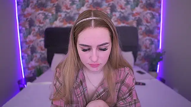 GabriellaJass Chat XXX in diretta