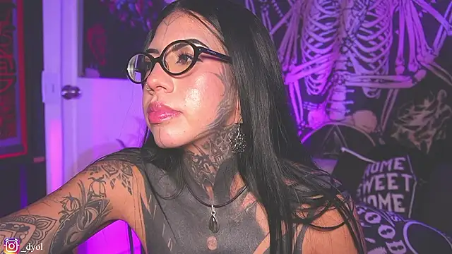 Chat +18 de Dalia_Vorhees ao vivo