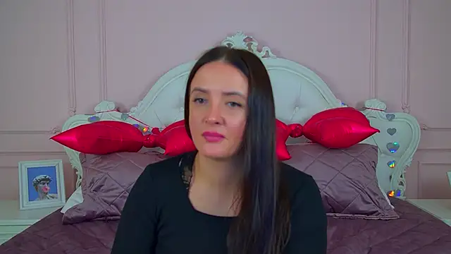 Онлайн чат XXX ElinaBellucci