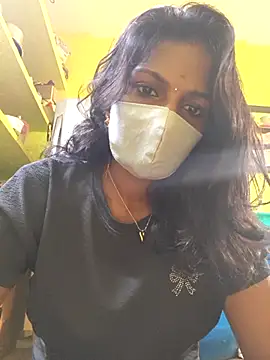 Honey_rosetamil's Live XXX Chat