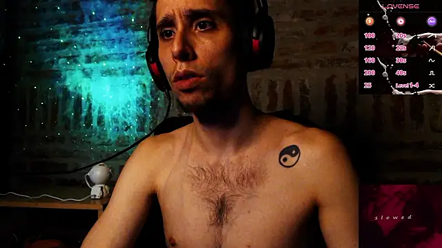 CaramelToyn Webbikameraesitys